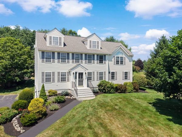 1 Daisy Lane, Tyngsborough, MA 01879