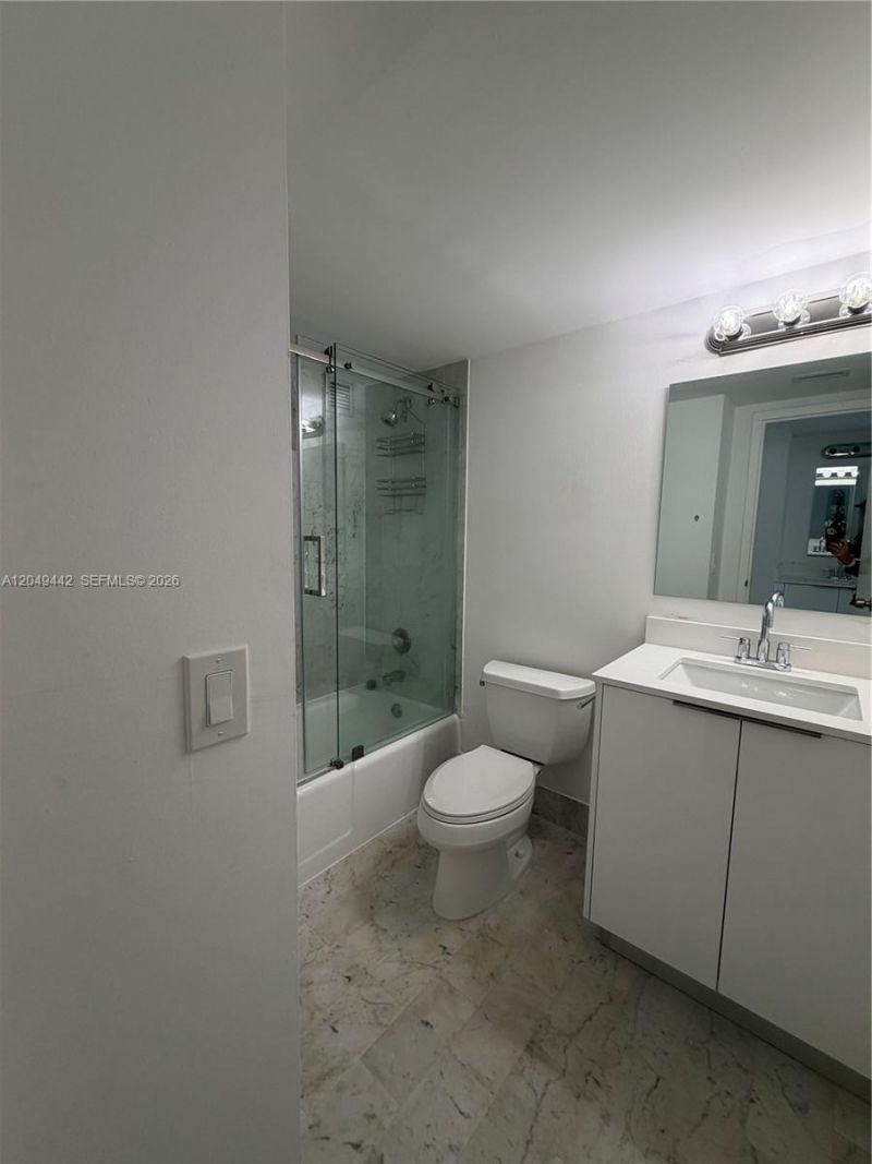 1420 Brickell Bay Dr, Unit 1005C, Miami, FL 33131 Photo