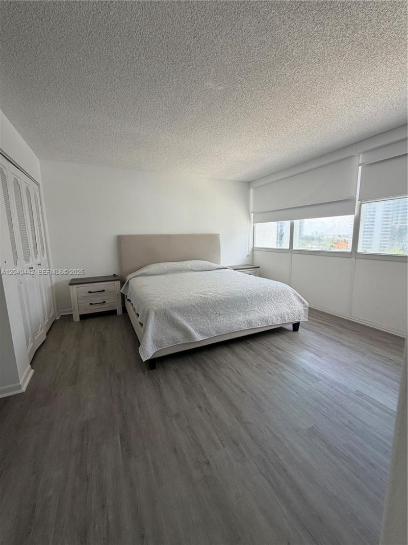 1420 Brickell Bay Dr, Unit 1005C, Miami, FL 33131 Photo