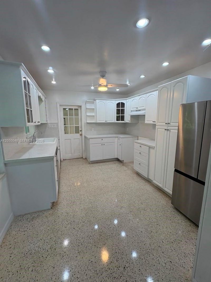 475 NE 164th St, Miami, FL 33162 Photo