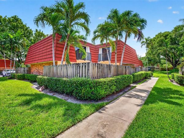 719 NW 98th Cir , Plantation, FL 33324