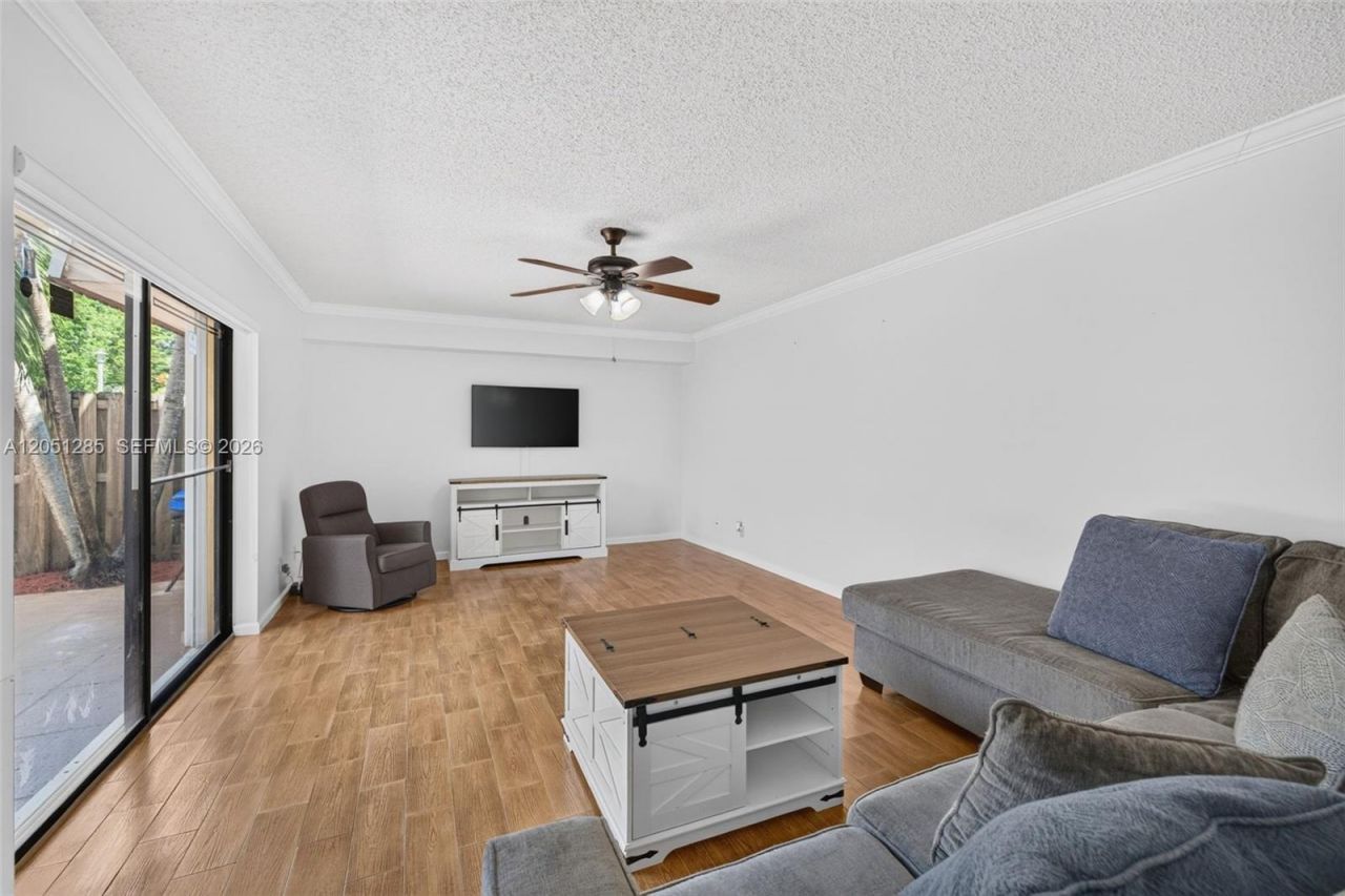 719 NW 98th Cir , Plantation, FL 33324 Photo