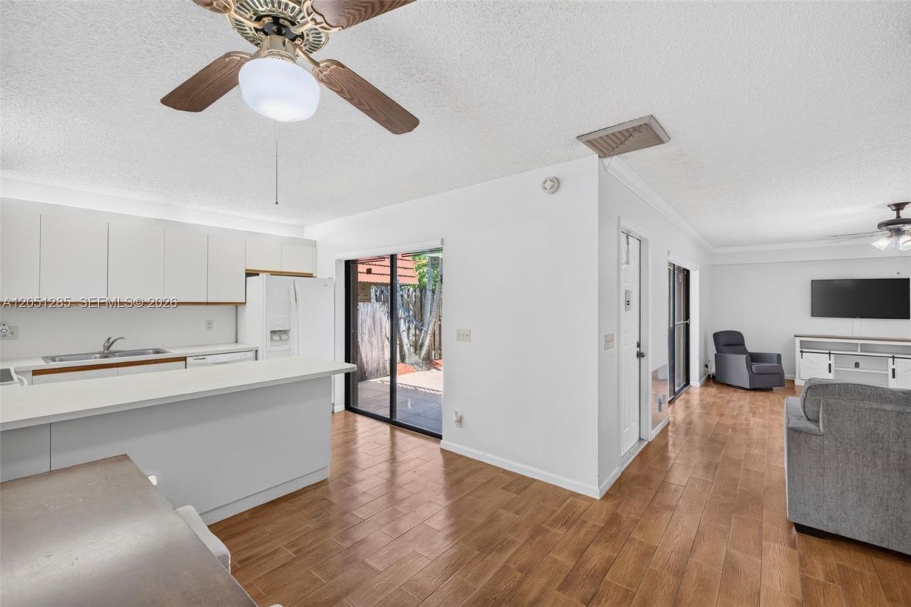719 NW 98th Cir , Plantation, FL 33324 Photo
