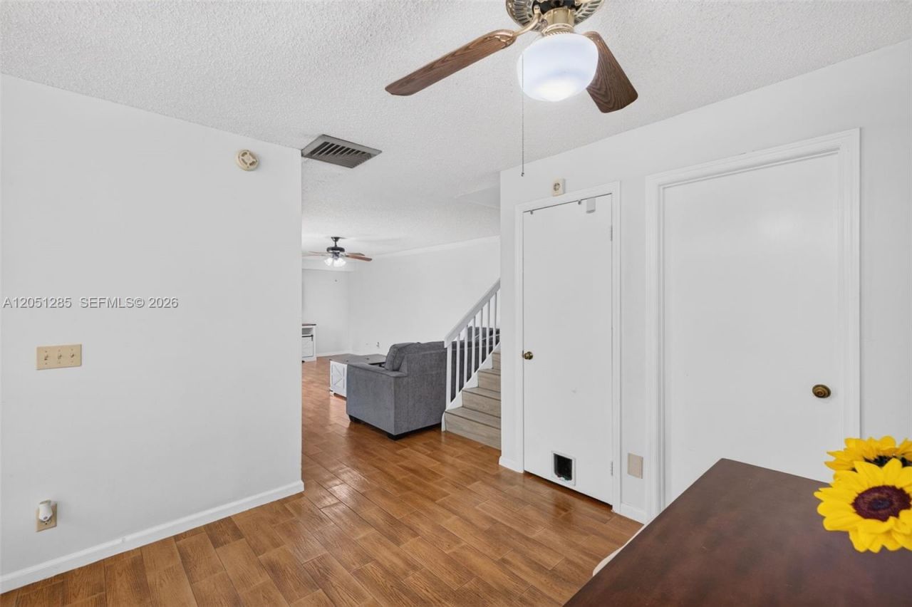 719 NW 98th Cir , Plantation, FL 33324 Photo