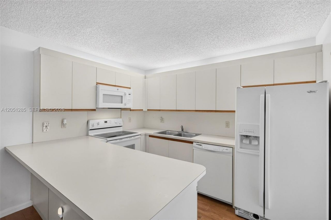 719 NW 98th Cir , Plantation, FL 33324 Photo