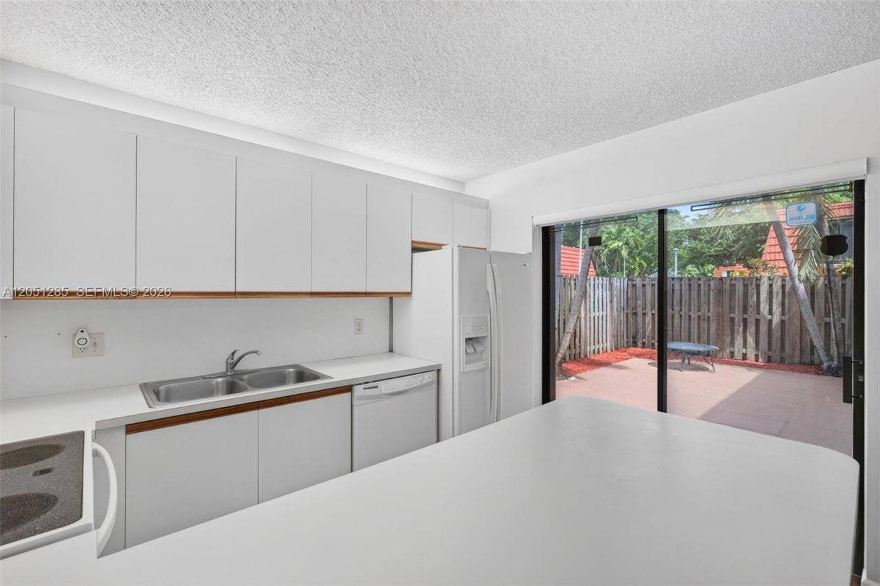 719 NW 98th Cir , Plantation, FL 33324 Photo