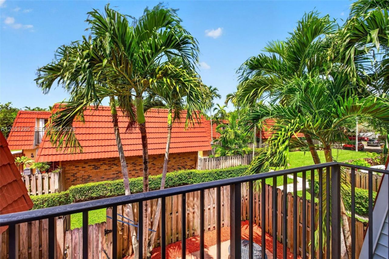 719 NW 98th Cir , Plantation, FL 33324 Photo
