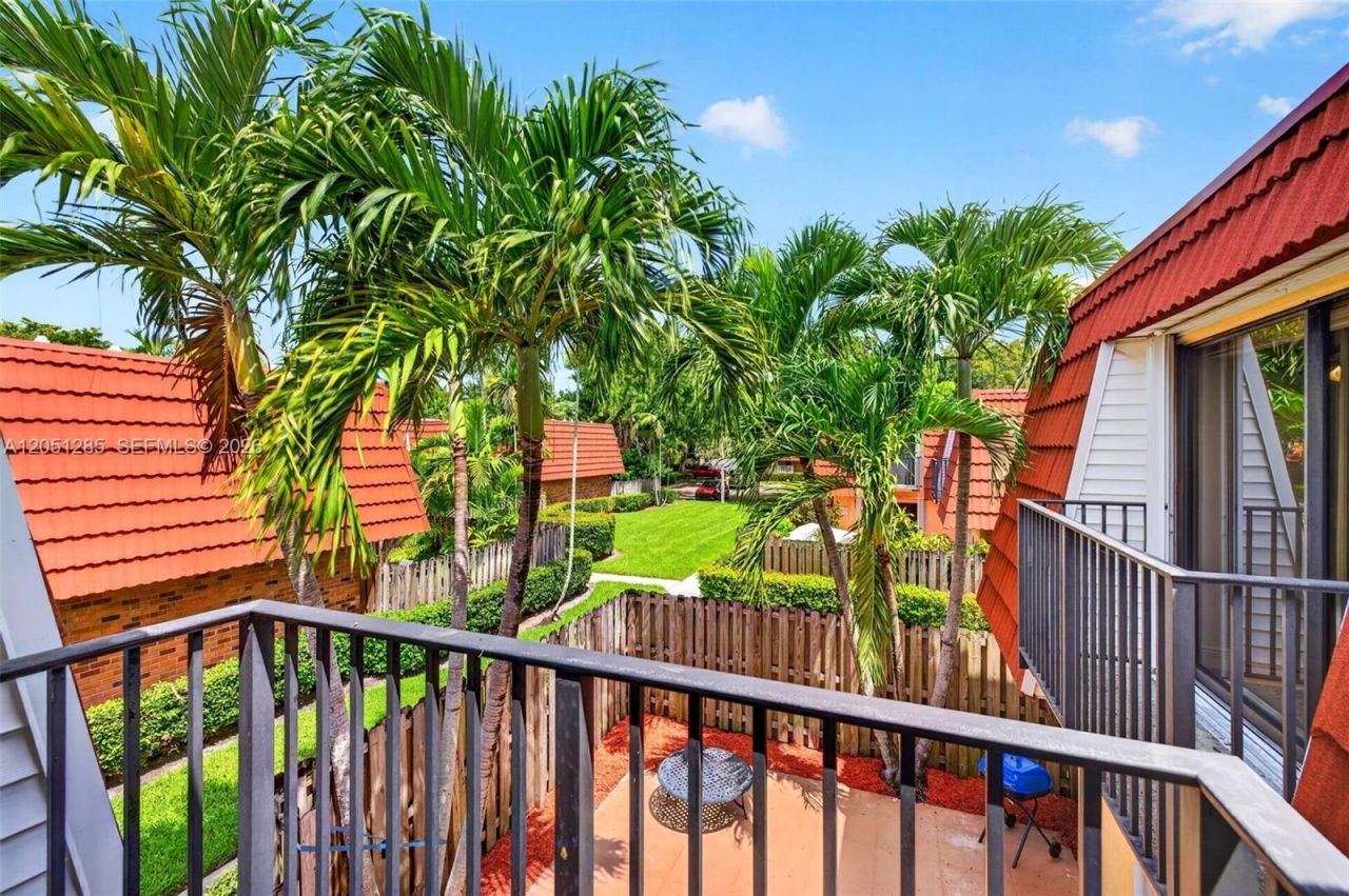 719 NW 98th Cir , Plantation, FL 33324 Photo