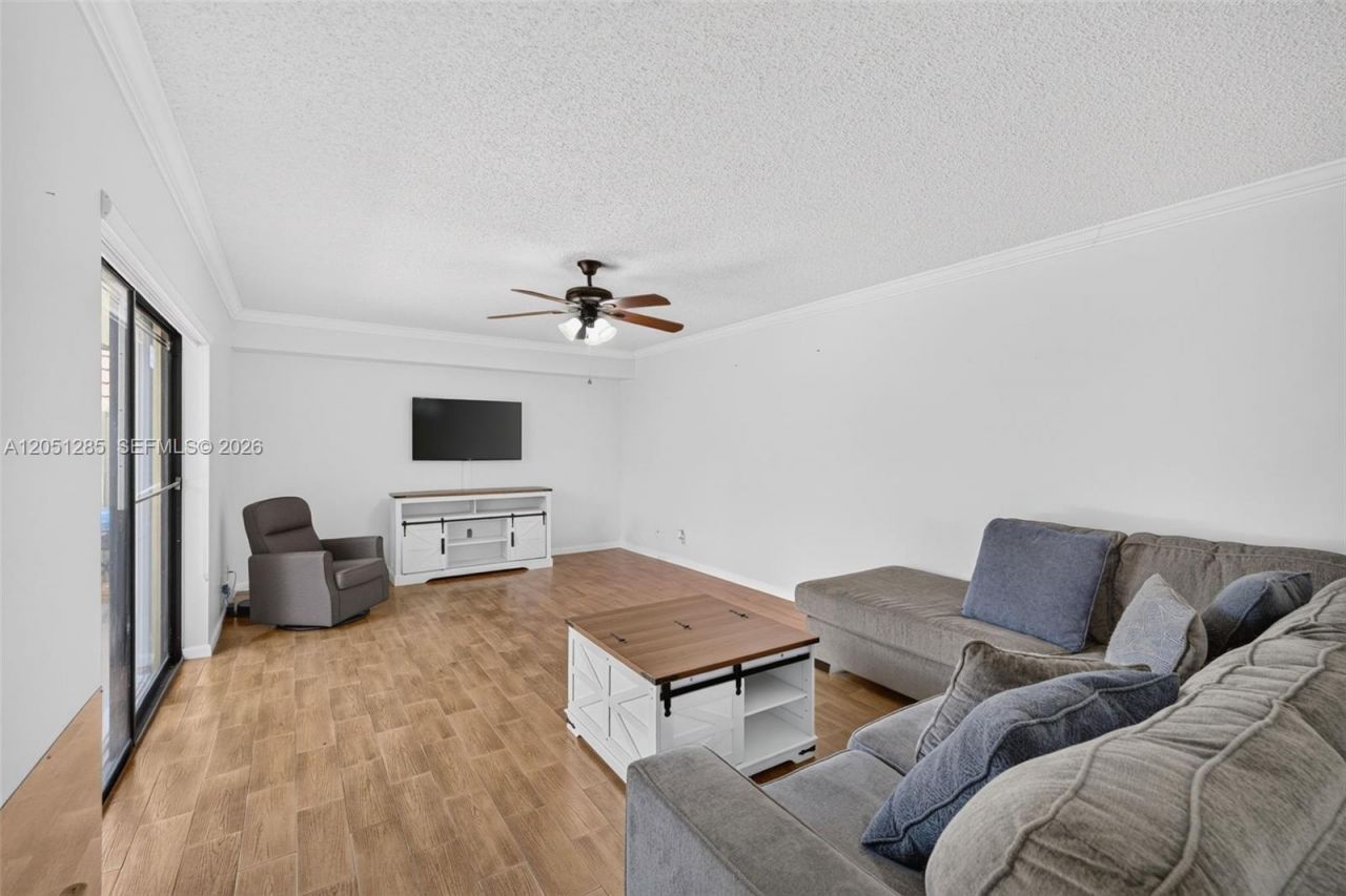 719 NW 98th Cir , Plantation, FL 33324 Photo