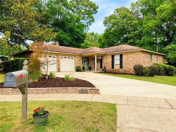 2755 Seaton Court , Mobile, AL 36693