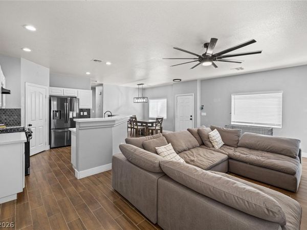 5535 Baccarat Avenue, Unit 103, Las Vegas, NV 89122