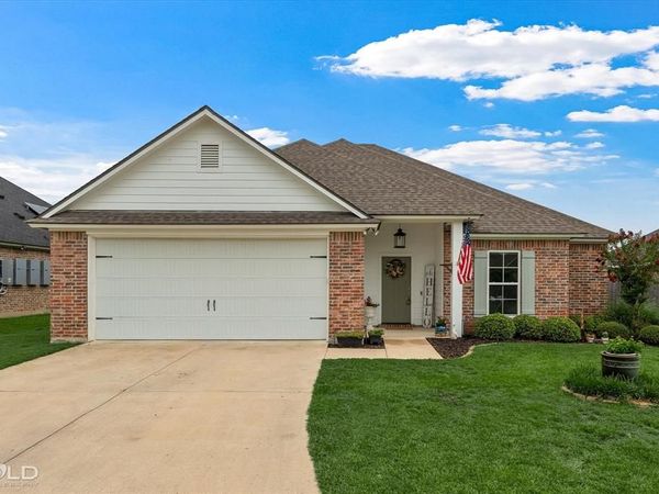 2054 Briar Hollow, Shreveport, LA 71118