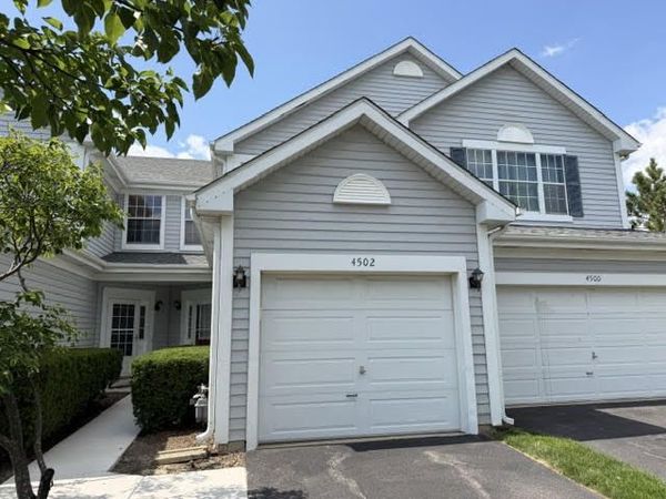 4502 W Brownstone Way , Unit 4502, Waukegan, IL 60085