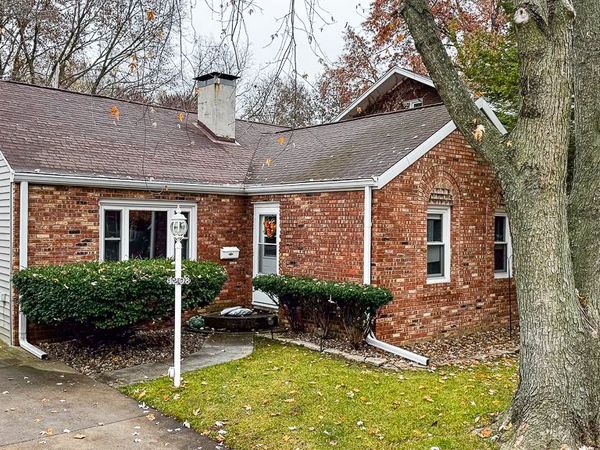 1208 Hillcrest Street , Normal, IL 61761