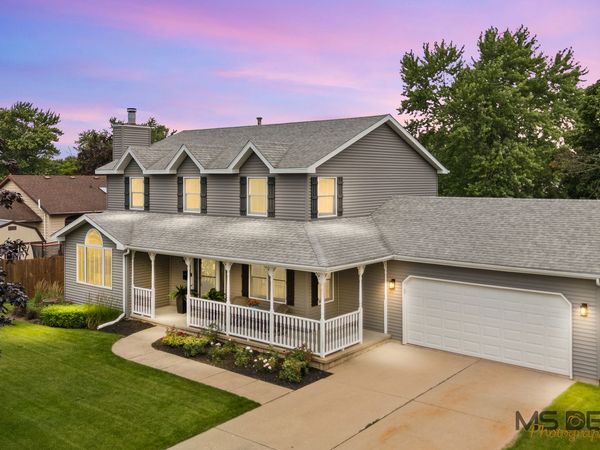 207 Barb Boulevard , DeKalb, IL 60115