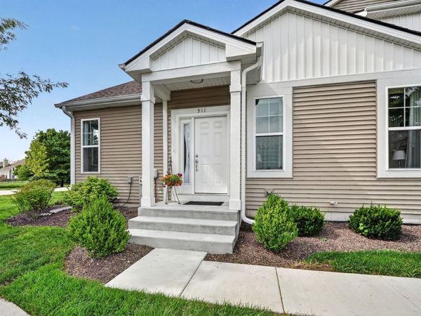 511 Amherst Drive , Sycamore, IL 60178