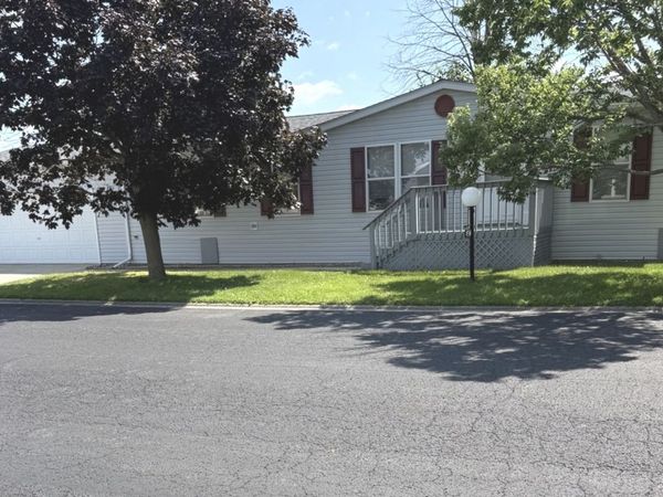 459 Meadowlark Circle, Sandwich, IL 60548