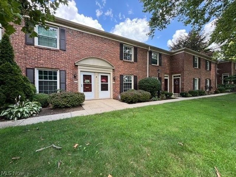 1315 W Market Street, Akron, OH 44313 Photo 2