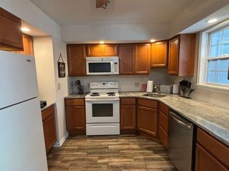 1315 W Market Street, Akron, OH 44313 Photo 9