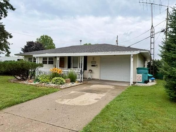 211 Walden Road , Heath, OH 43056