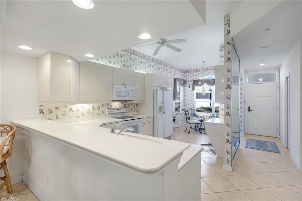 2036 Cascades Dr , Unit 7, Naples, FL 34112 Photo