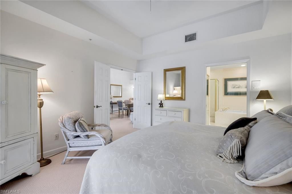 2036 Cascades Dr , Unit 7, Naples, FL 34112 Photo