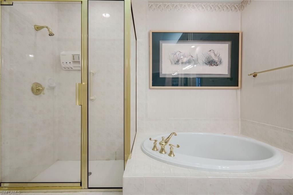 2036 Cascades Dr , Unit 7, Naples, FL 34112 Photo