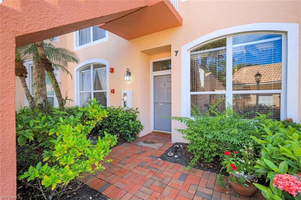 2036 Cascades Dr , Unit 7, Naples, FL 34112 Photo