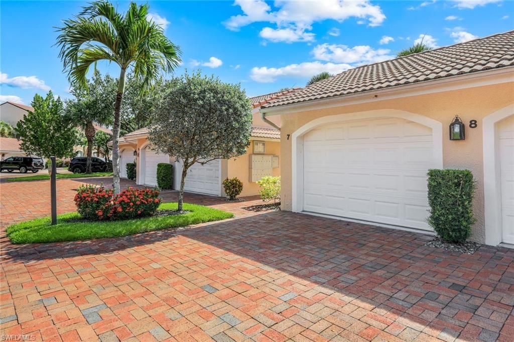 2036 Cascades Dr , Unit 7, Naples, FL 34112 Photo