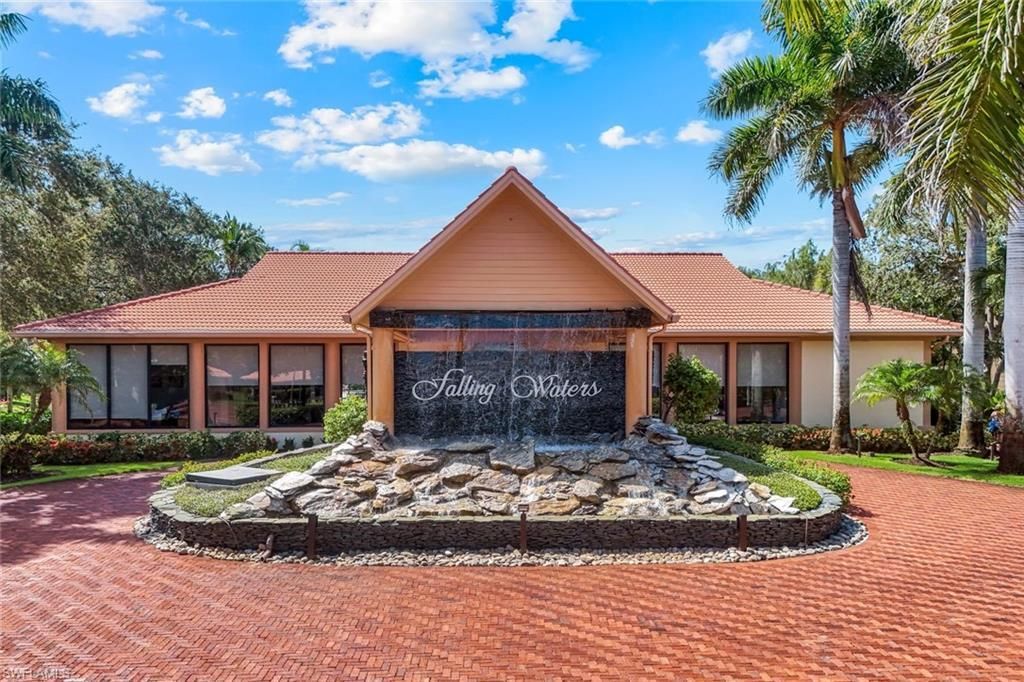 2036 Cascades Dr , Unit 7, Naples, FL 34112 Photo