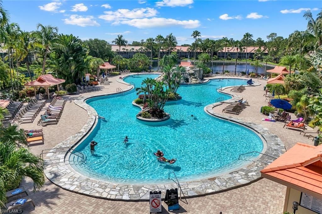 2036 Cascades Dr , Unit 7, Naples, FL 34112 Photo