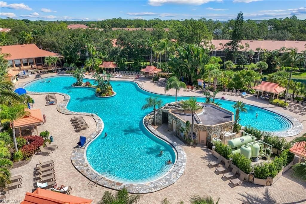 2036 Cascades Dr , Unit 7, Naples, FL 34112 Photo
