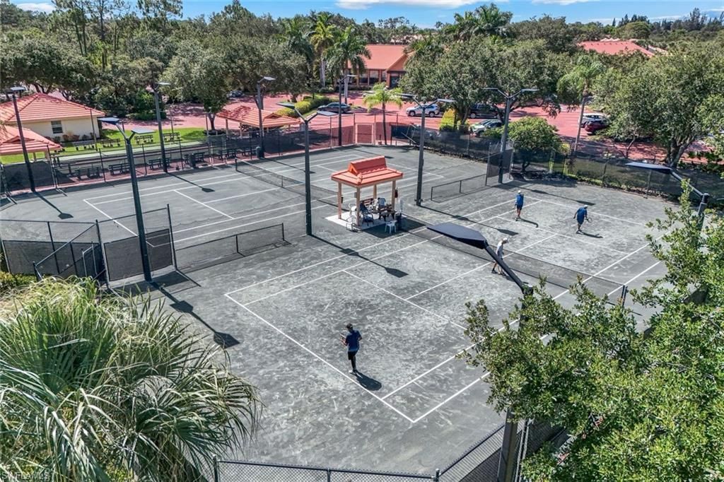 2036 Cascades Dr , Unit 7, Naples, FL 34112 Photo