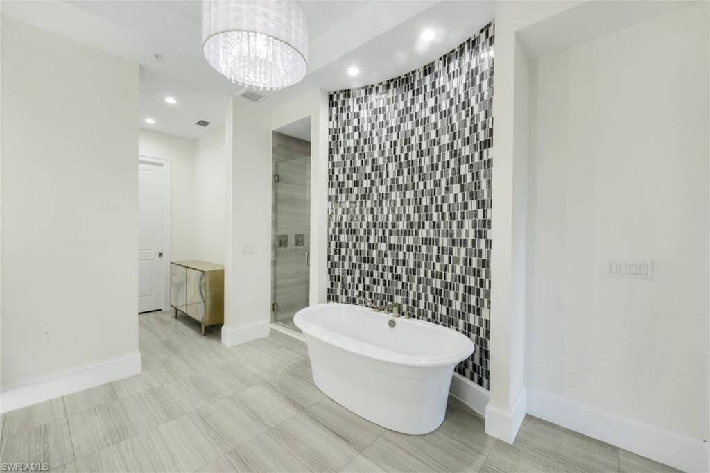 16358 Corsica Way , Unit 201, Naples, FL 34110 Photo