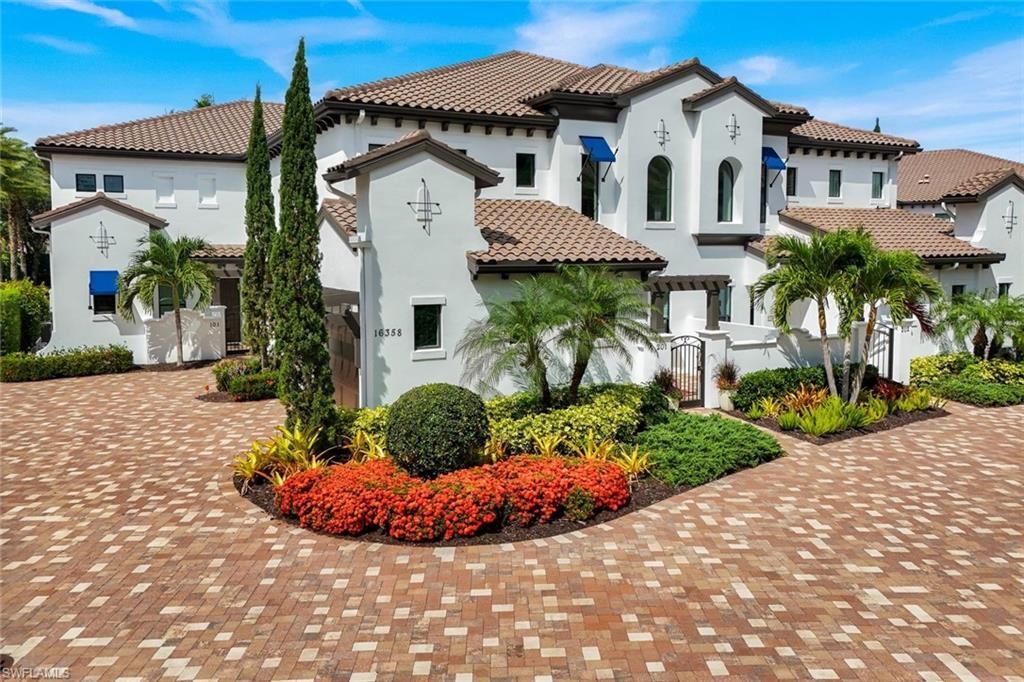 16358 Corsica Way, Unit 201, Naples, FL 34110 Photo