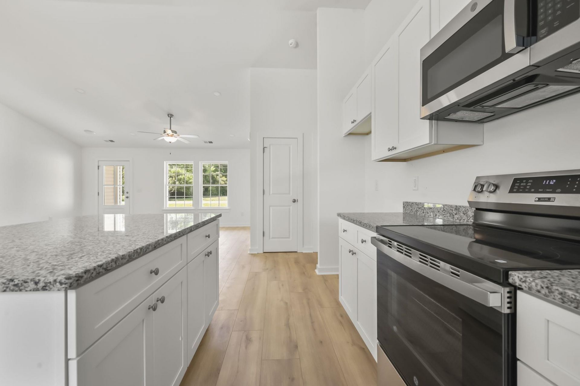 439 Pine Needle Dr. Photo 16