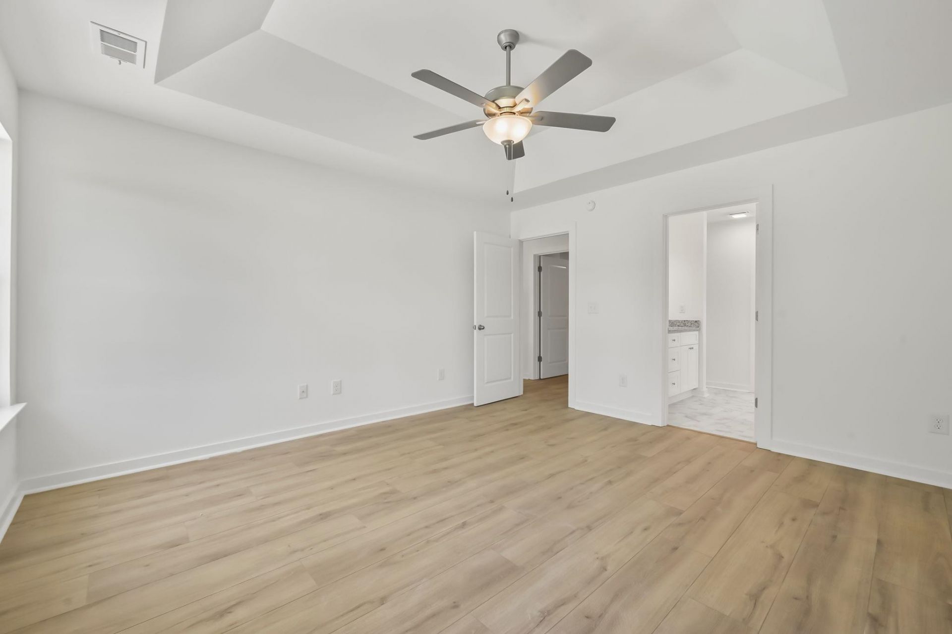 439 Pine Needle Dr. Photo 19