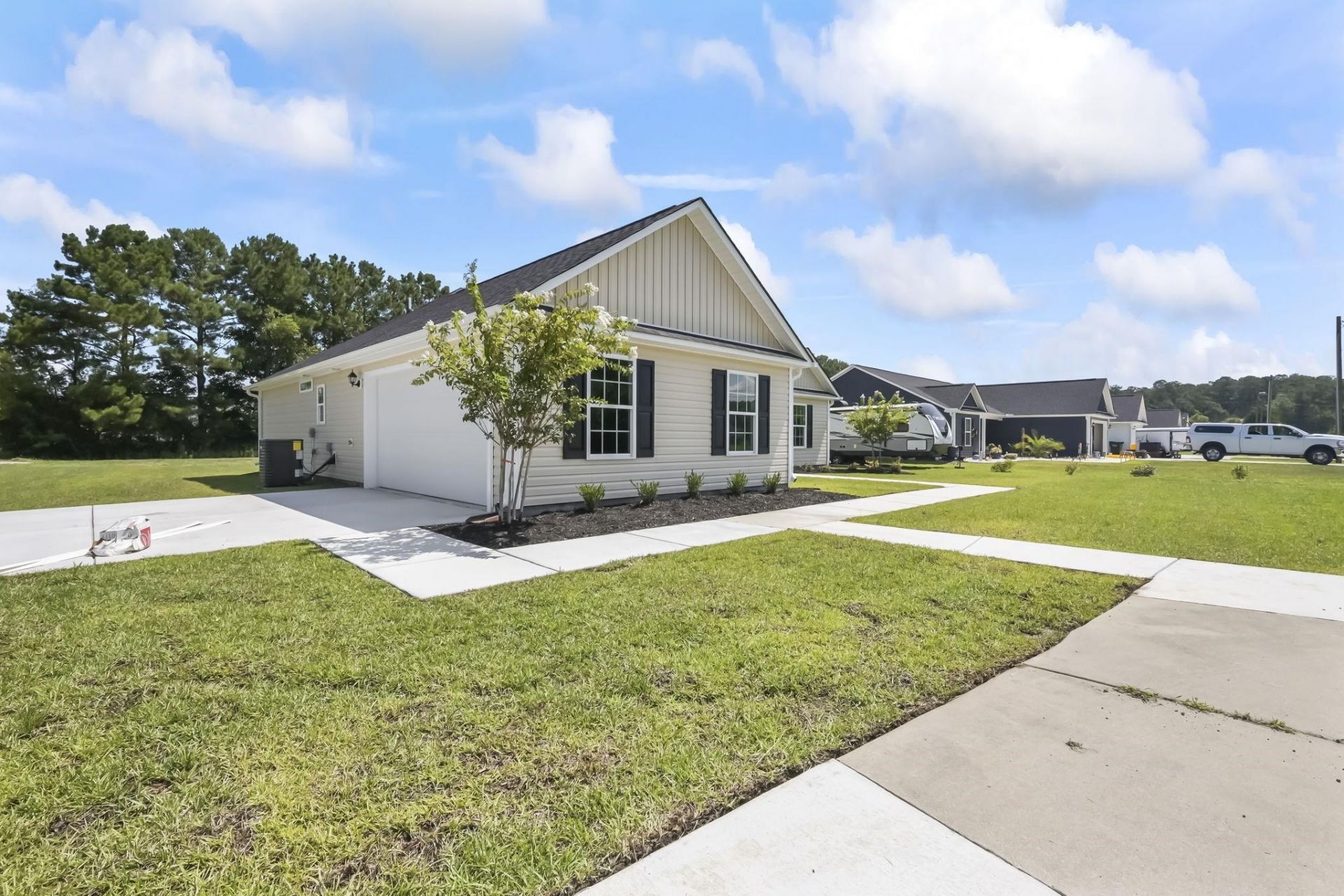 439 Pine Needle Dr. Photo 37