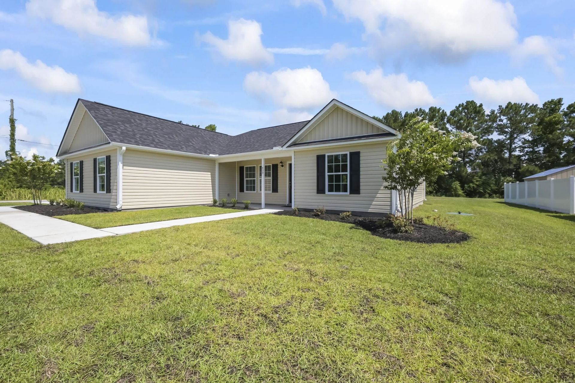 439 Pine Needle Dr. Photo 38