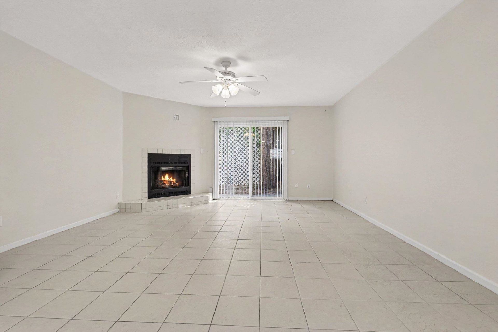 6703 Jefferson Pl. Photo 11