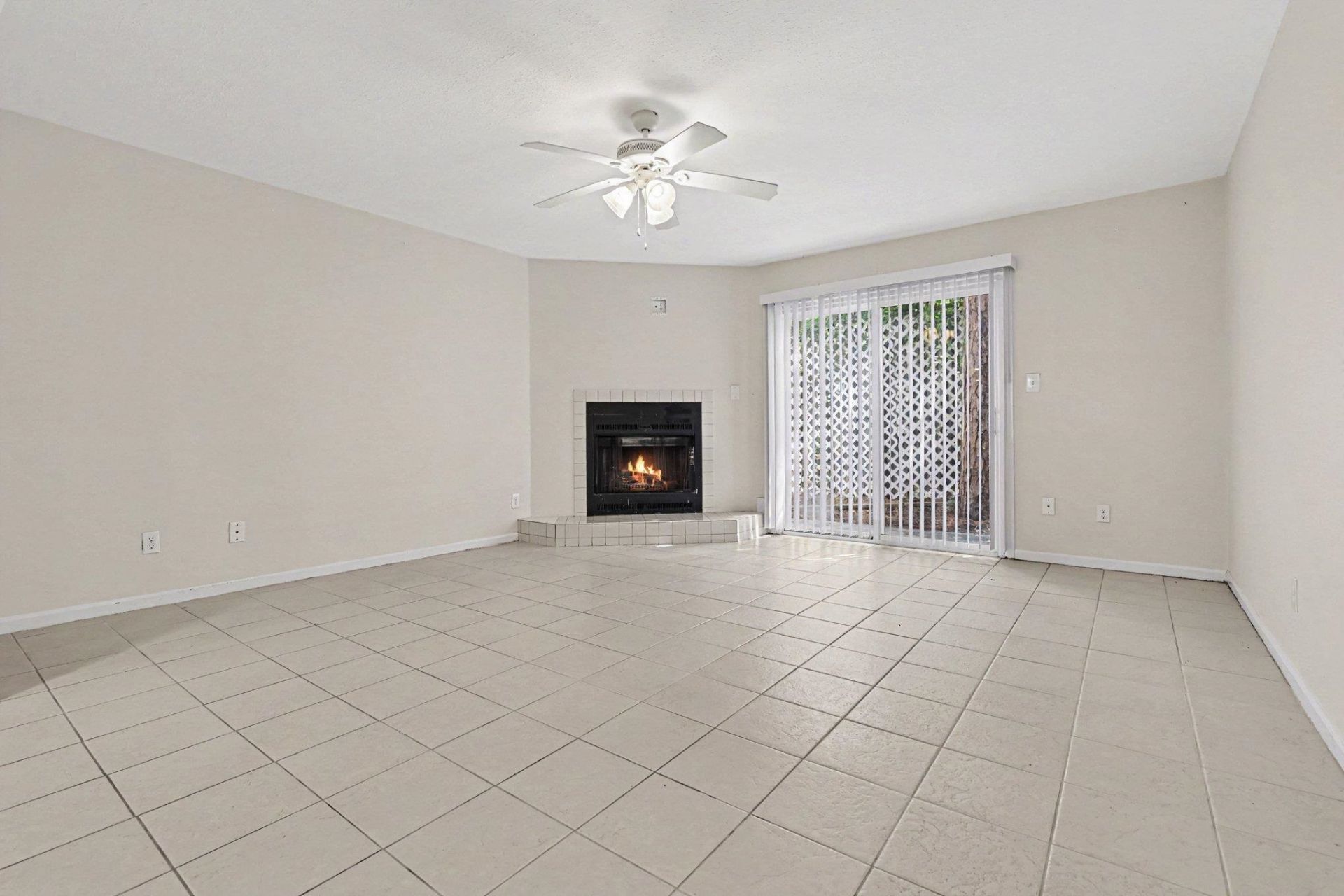 6703 Jefferson Pl. Photo 12