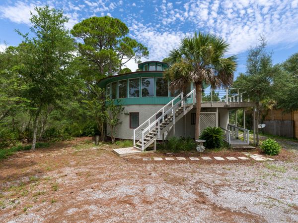 3056 Bay Street, Gulf Breeze, FL 32563