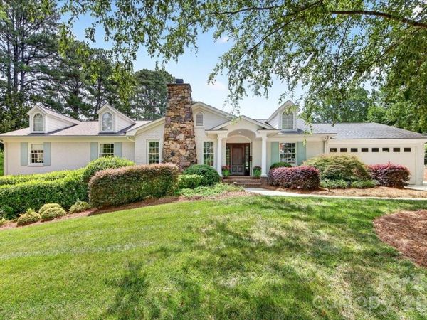 550 Manning Drive, Charlotte, NC 28209