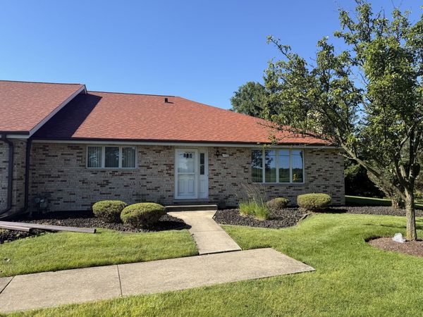 7554 W Willowood Court, Orland Park, IL 60462