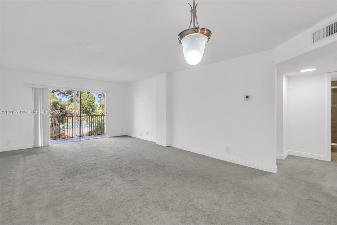 1100 NW 87th Ave , Unit 307, Coral Springs, FL 33071 Photo