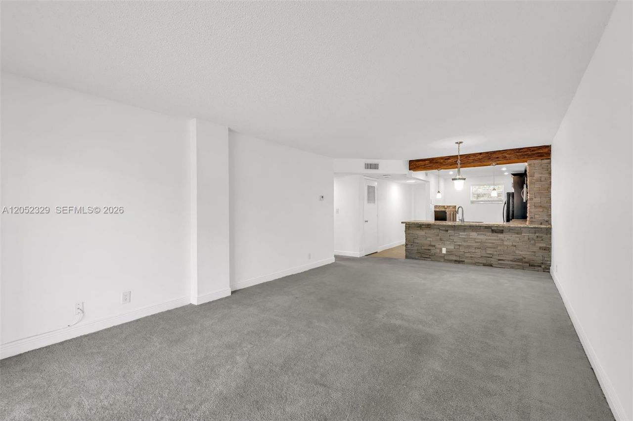 1100 NW 87th Ave , Unit 307, Coral Springs, FL 33071 Photo