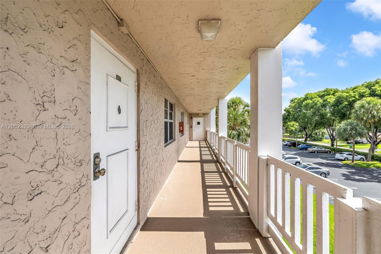 1100 NW 87th Ave , Unit 307, Coral Springs, FL 33071 Photo