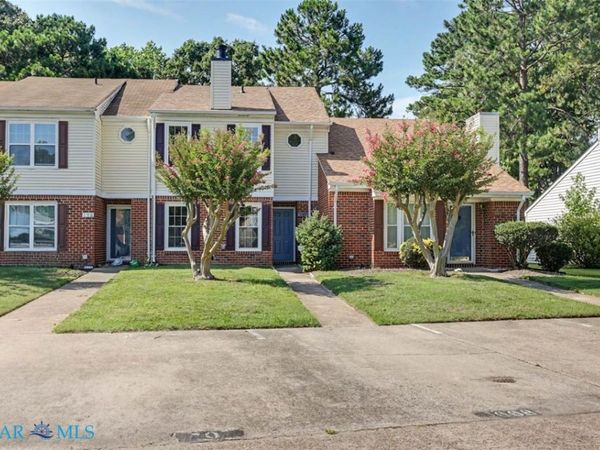 668 Hollomon Drive, Hampton, VA 23666