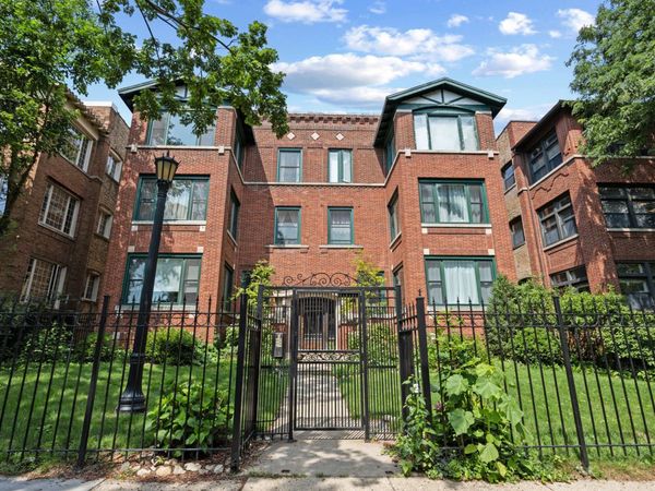 4436 N Malden Street, Unit 3S, Chicago, IL 60640