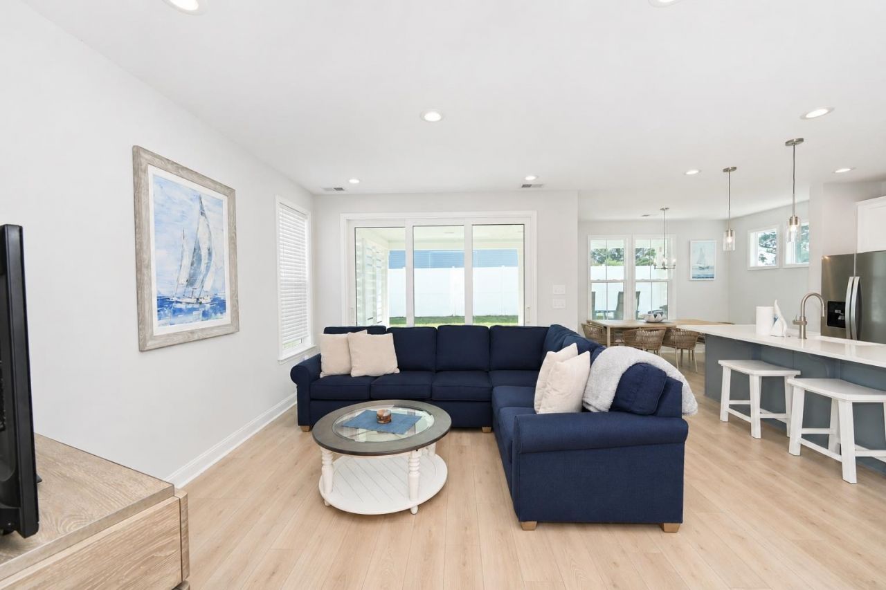 2524 Hillbourne Loop Photo 4